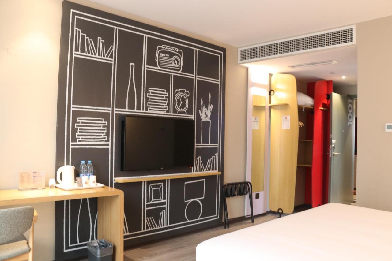 Ibis Chengdu Sm Square Ξενοδοχείο Εξωτερικό φωτογραφία